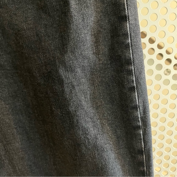 Aritzia Denim Forum The Arlo High Rise Straight Jean Size 28 W and 28L in Black - Picture 7 of 16